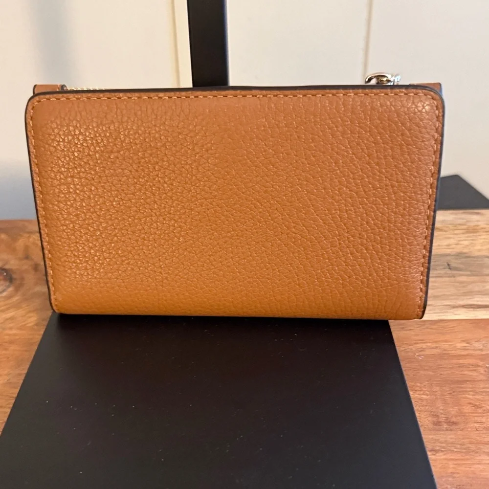 Kate Spade Tan Leather Slim Card Holder Wallet - Picture 2 of 4